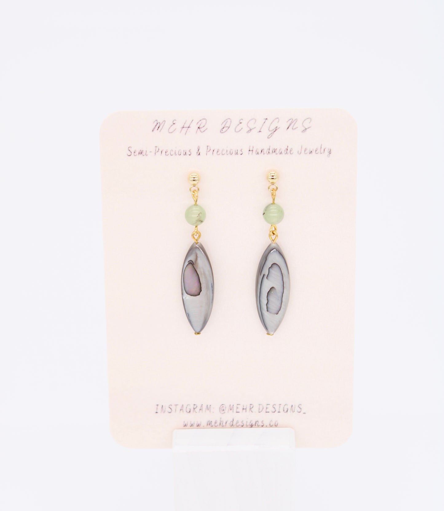 Mother of Pearl-Garnet Earrings