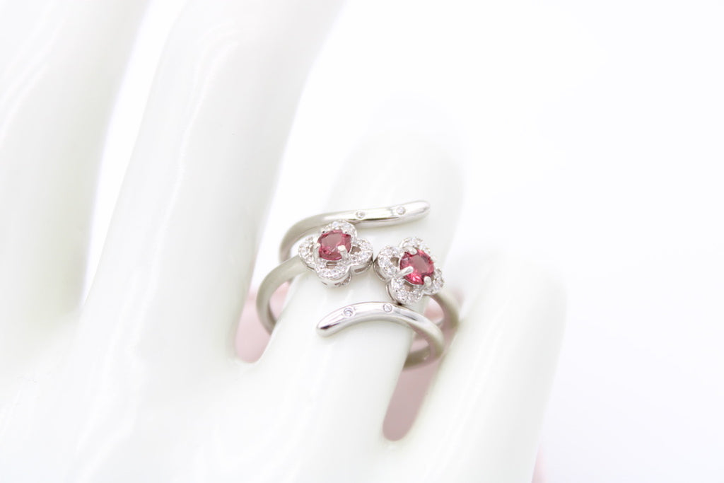Stackable Tourmaline Clover Ring
