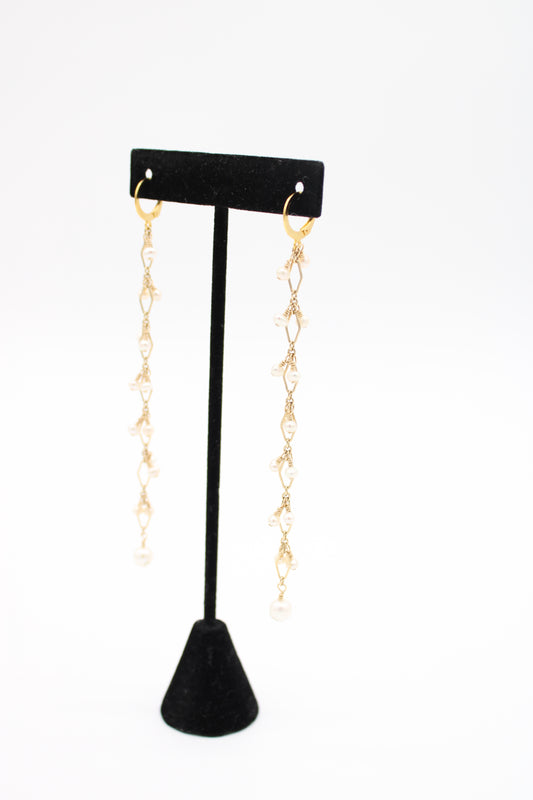 Eternal Pearl Earrings