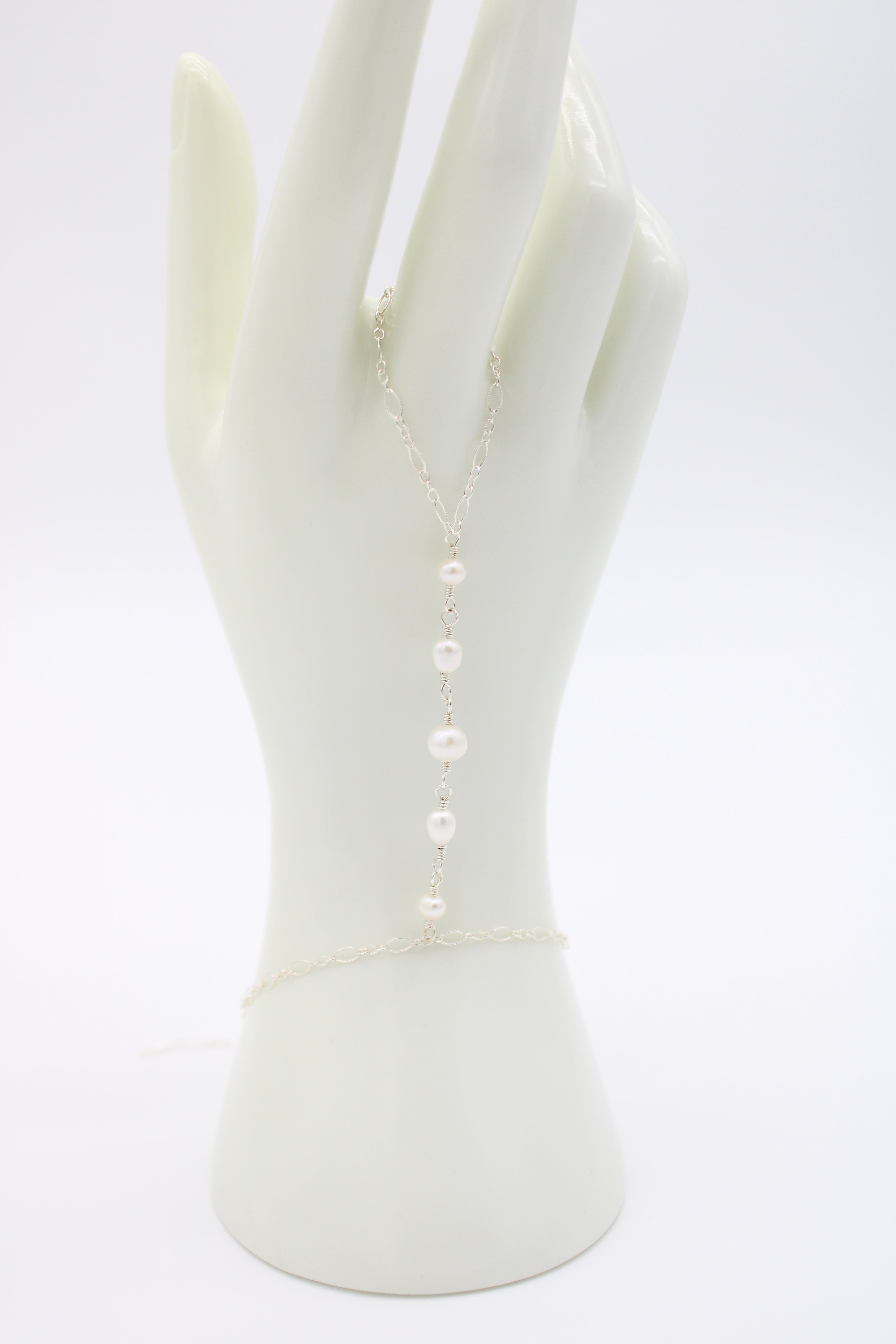 Pearl Handchain
