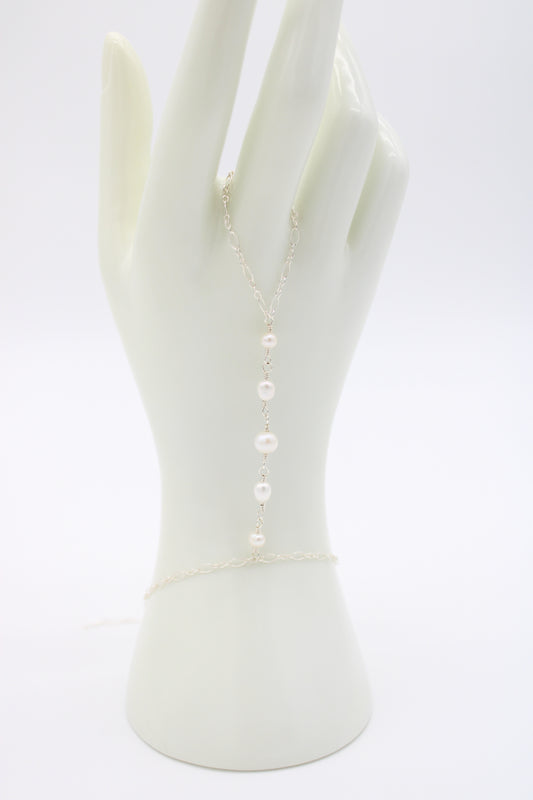 Pearl Handchain