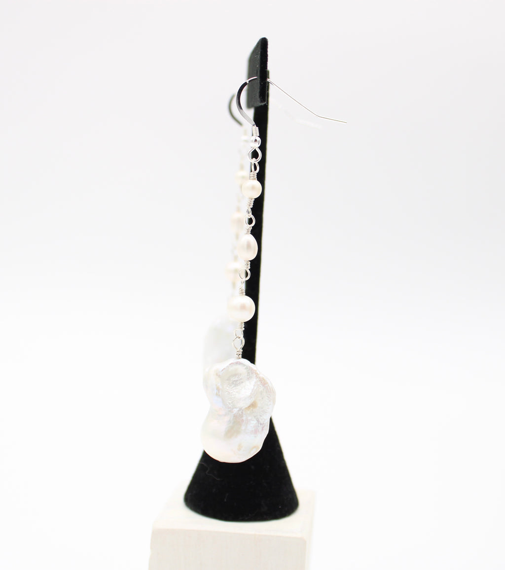Lily Pearl Earrings