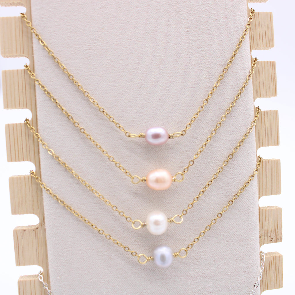 Solitaire Pearl Necklace