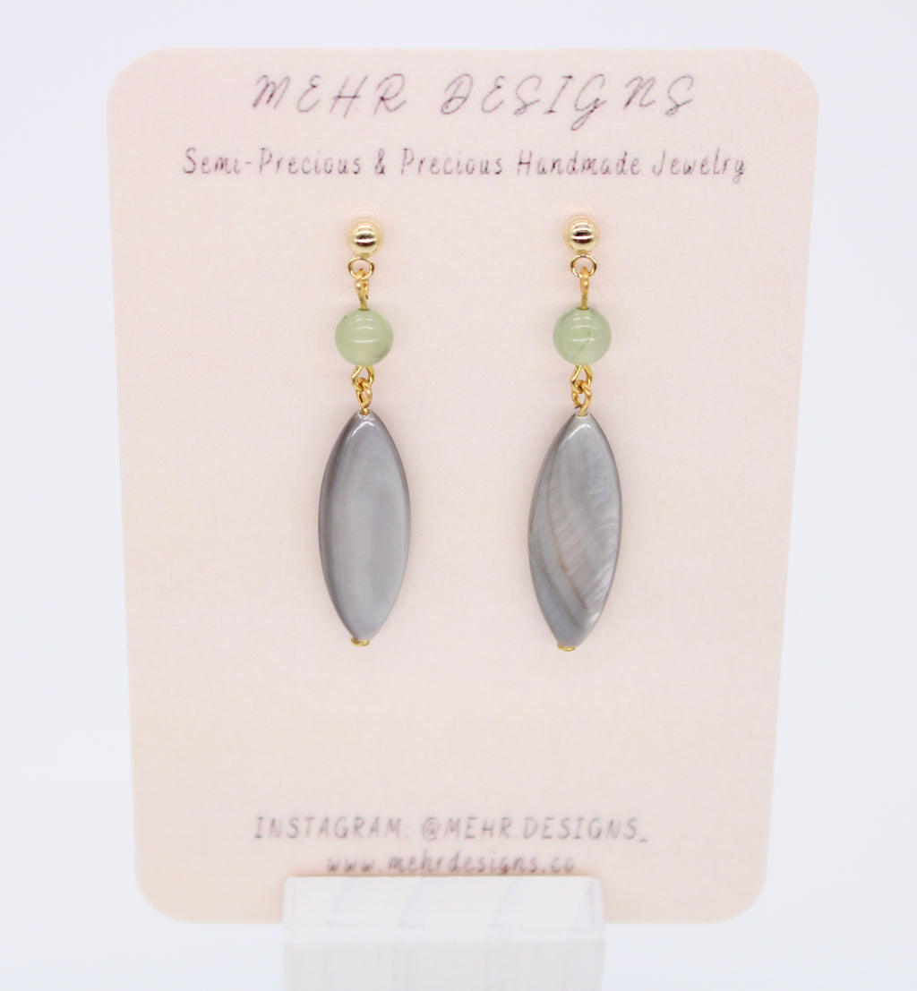 Mother of Pearl-Garnet Earrings