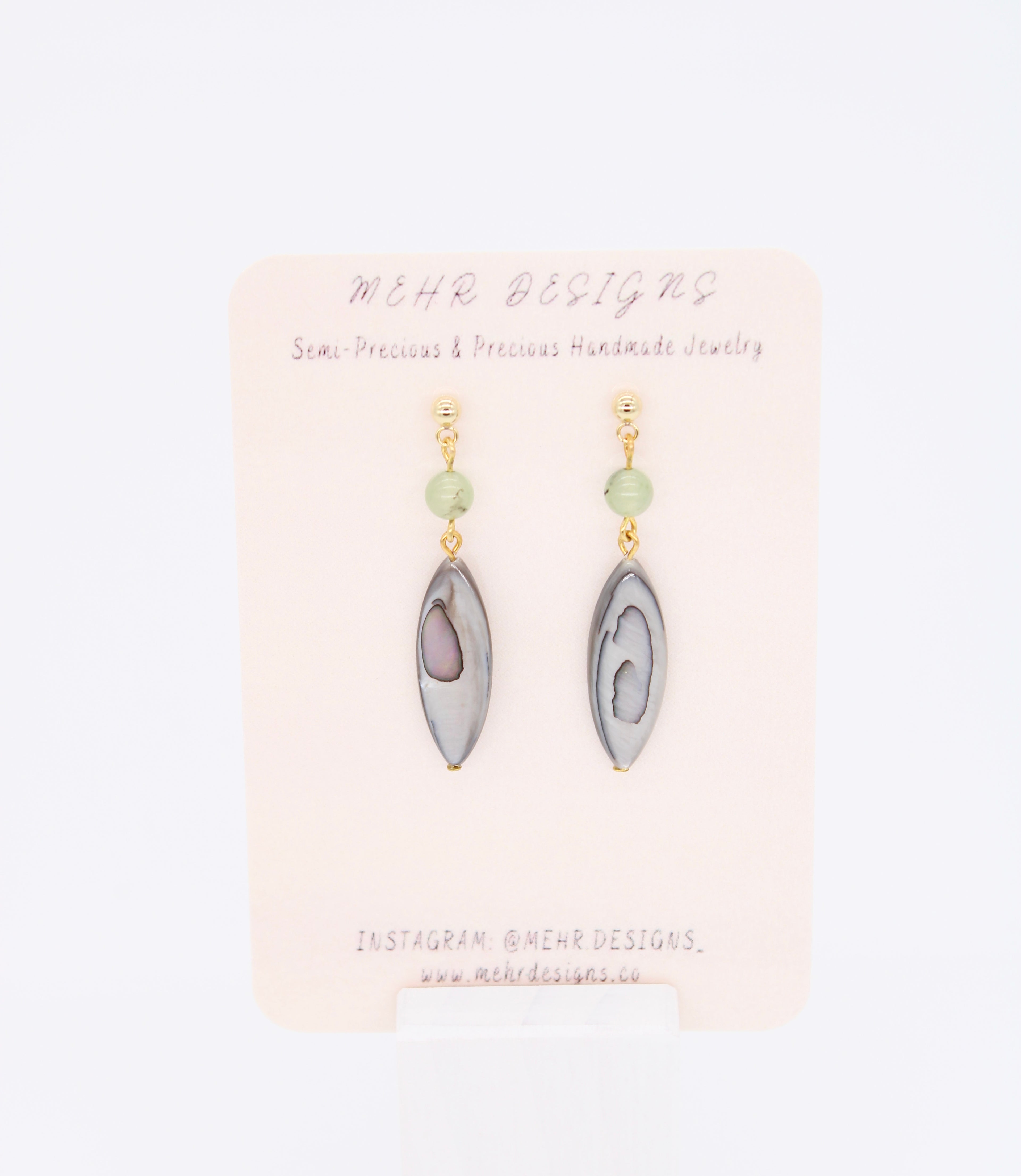Mother of Pearl-Garnet Earrings