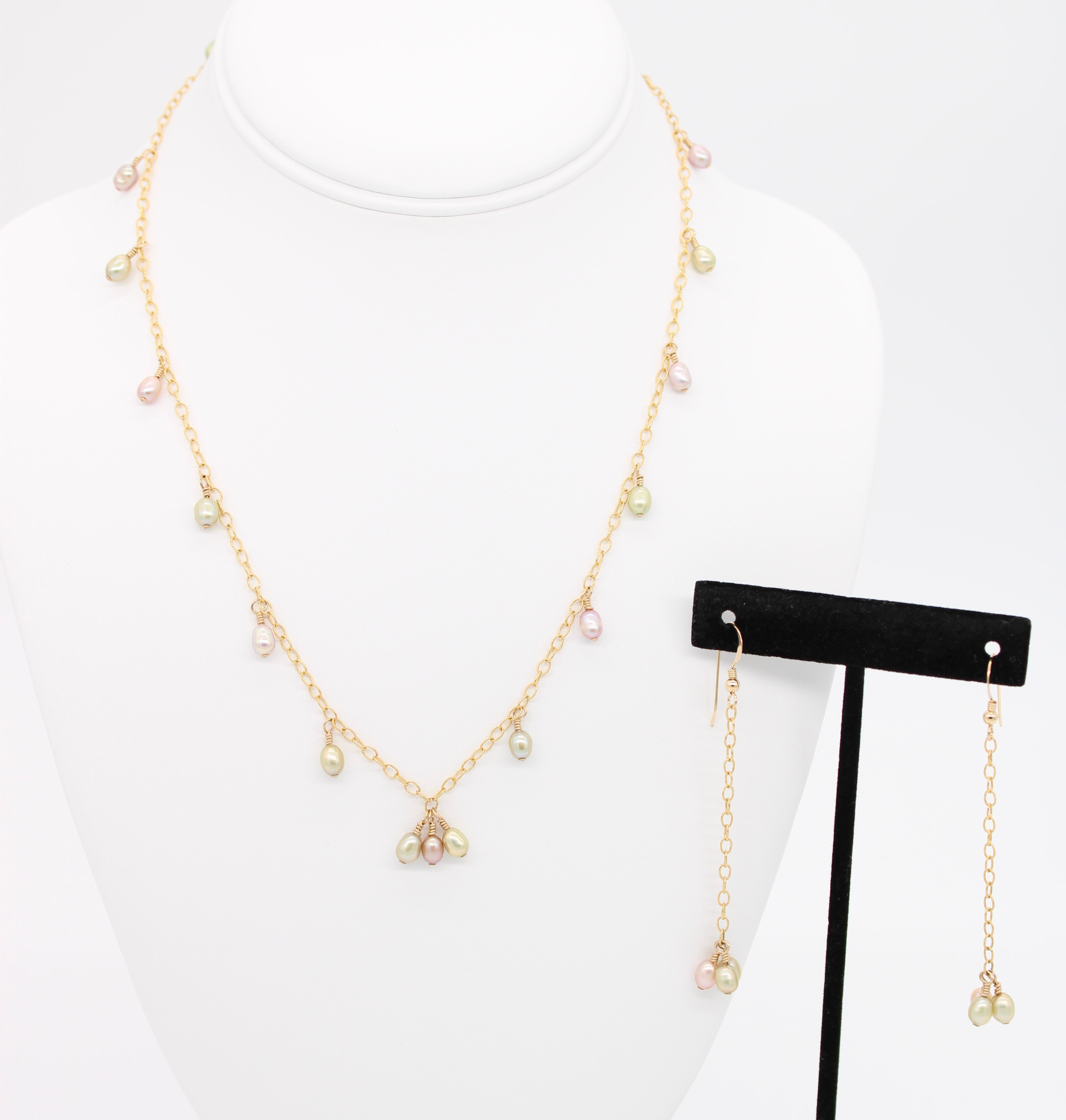 Vowlight Necklace & Earring Set