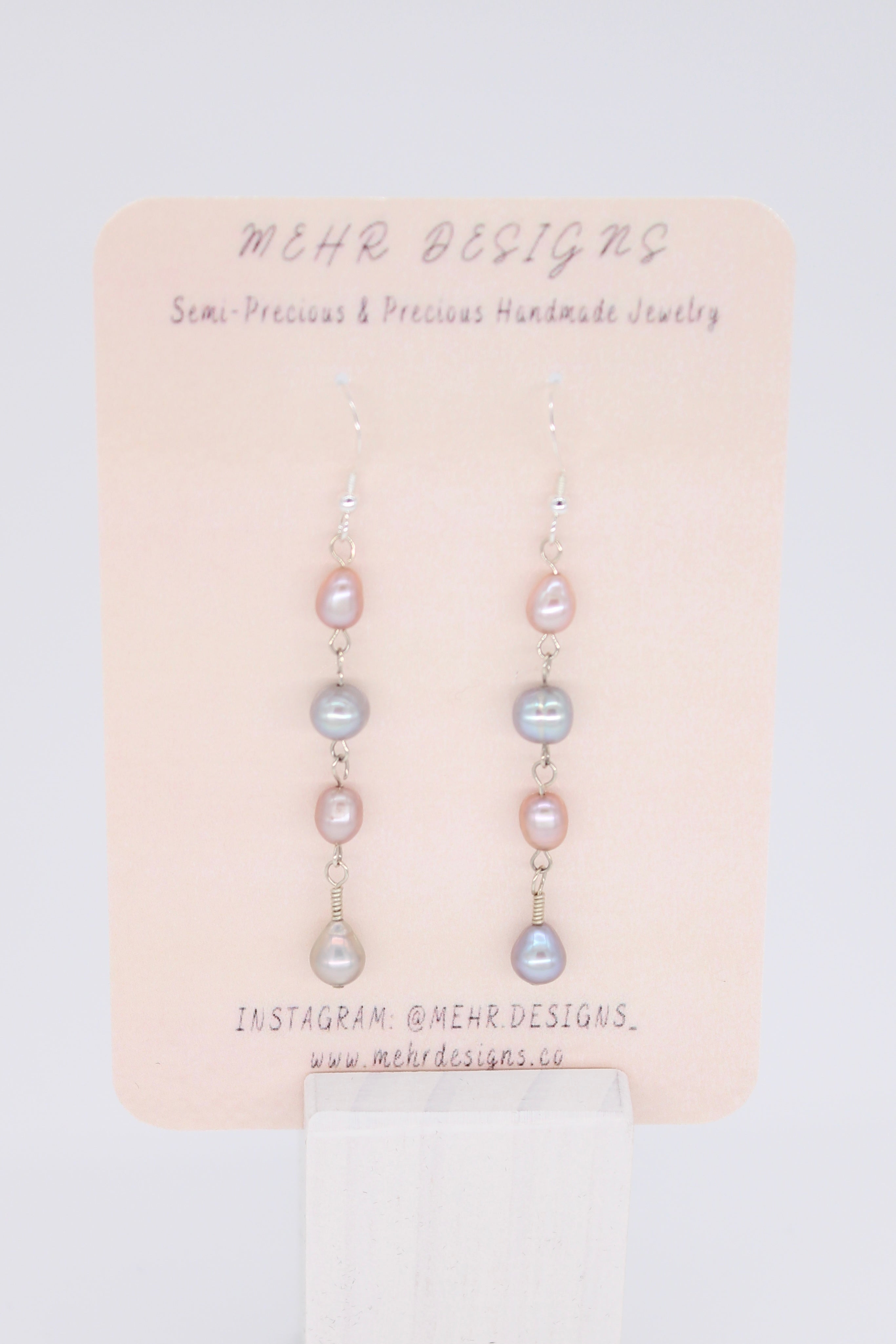 Luna Pearl Earrings