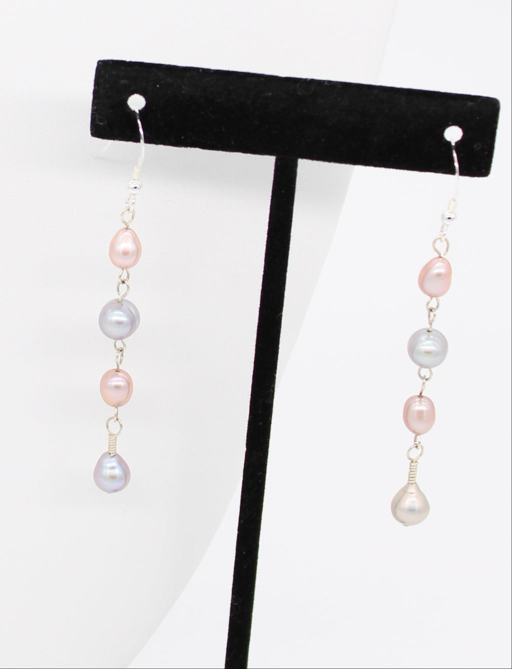 Luna Pearl Earrings