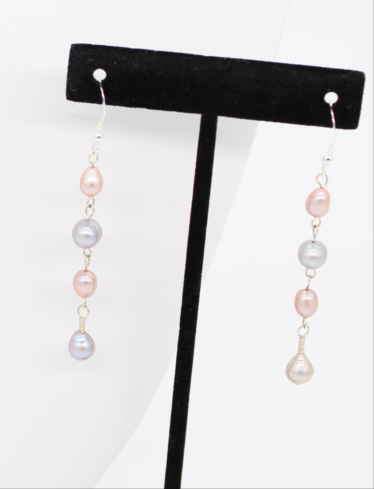 Luna Pearl Earrings